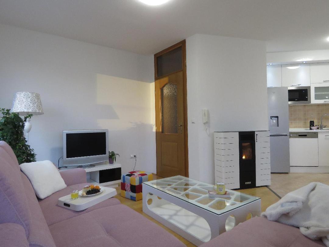 Winter Iris Apartment Kupres  Ngoại thất bức ảnh